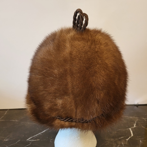 Fur hat hand made for EATON - Picture 9 of 17